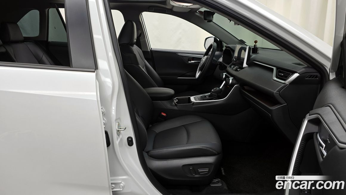 Toyota RAV4 2024