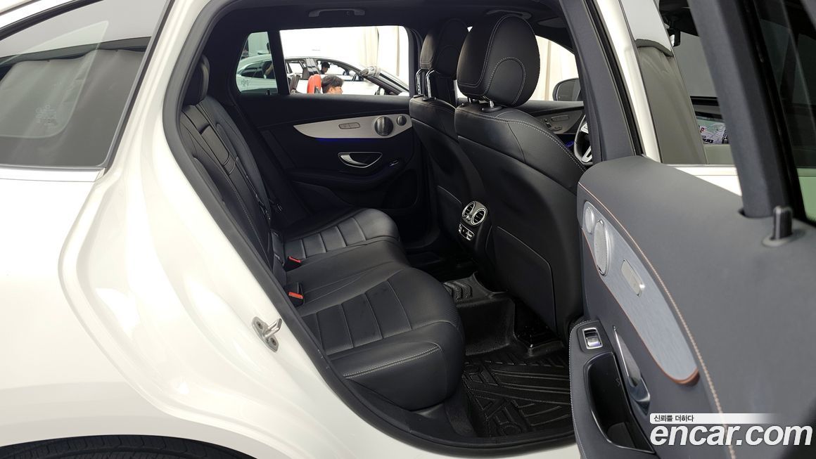 Mercedes-Benz EQC 2021