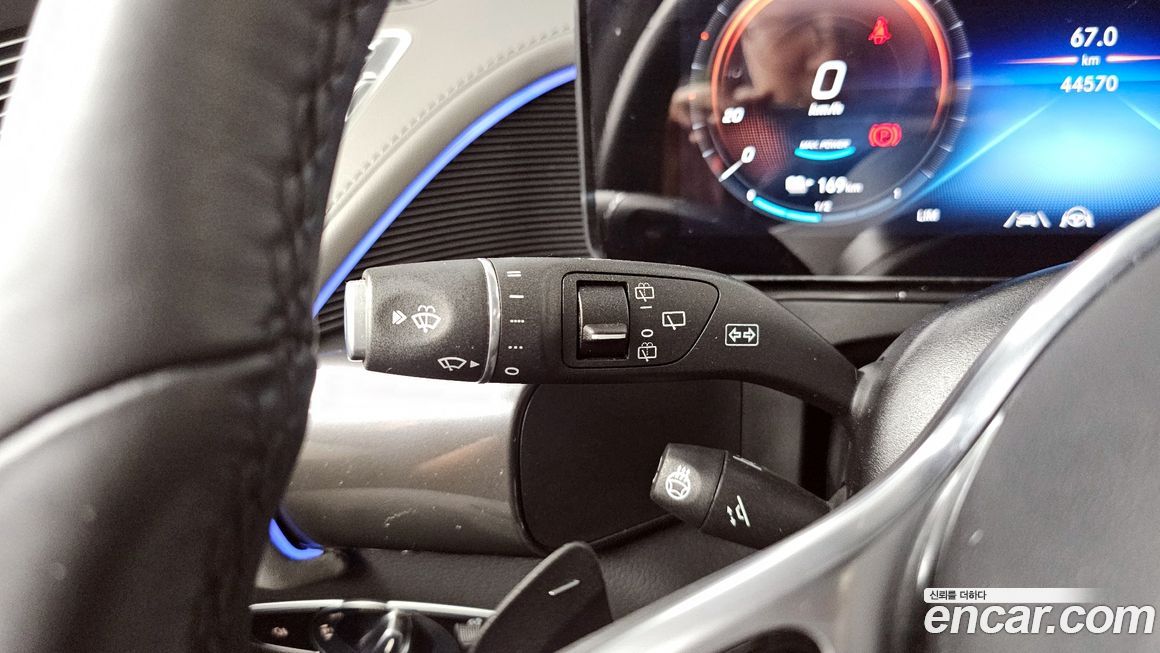 Mercedes-Benz EQC 2021