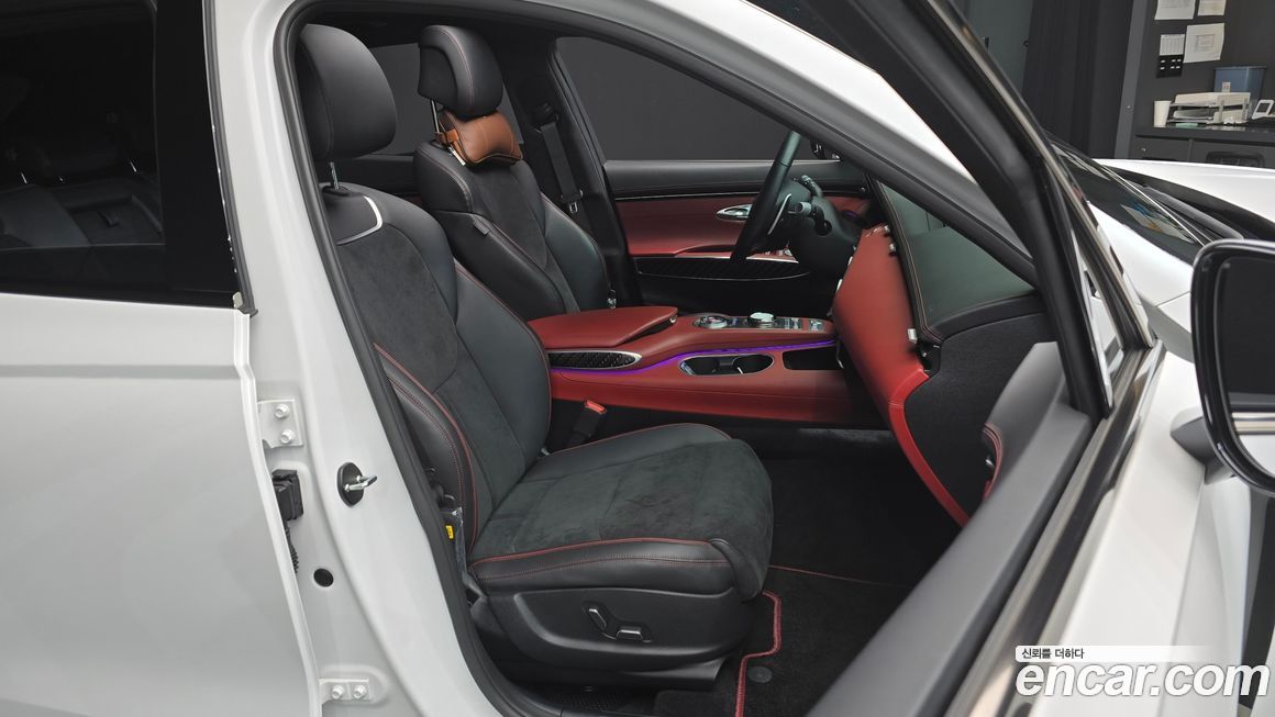 Genesis GV70 2023