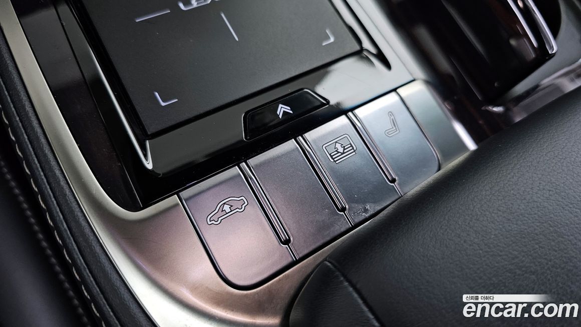 Lexus LS 2018