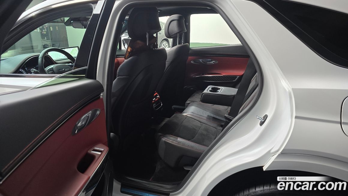 Genesis GV70 2023