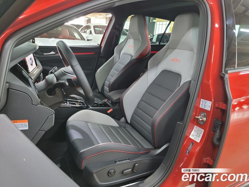 Volkswagen Golf 2023