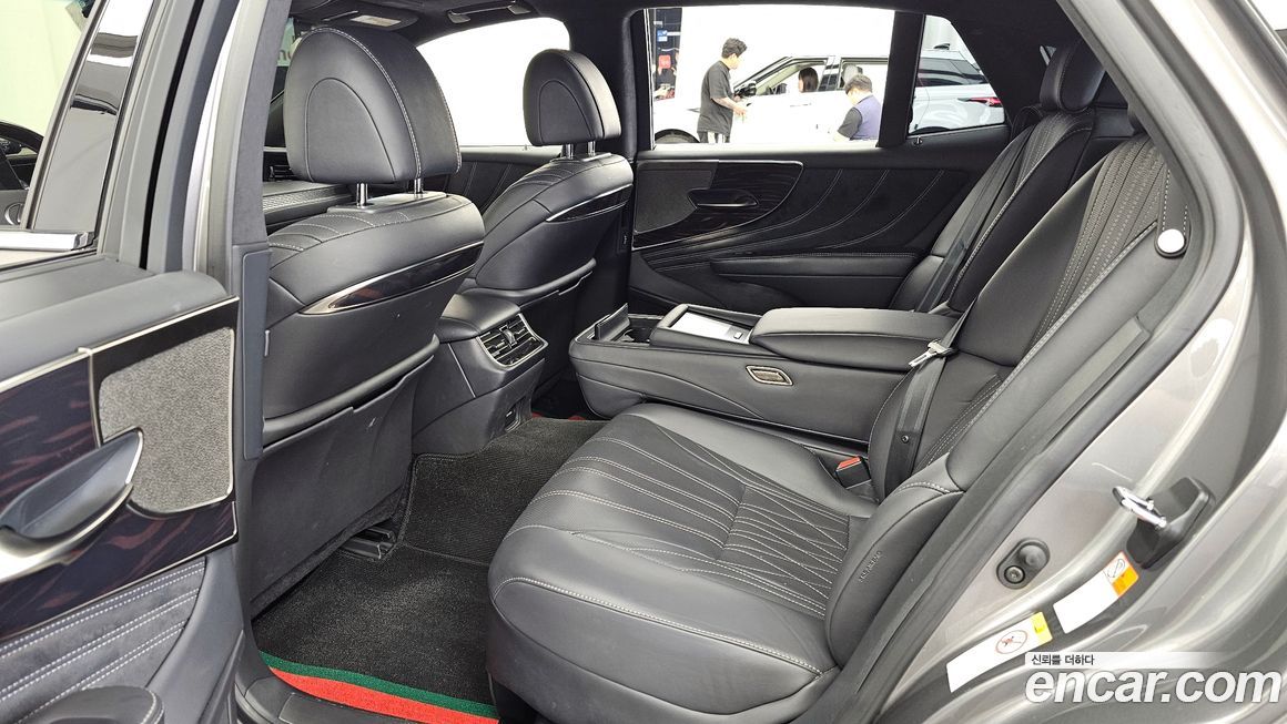 Lexus LS 2018