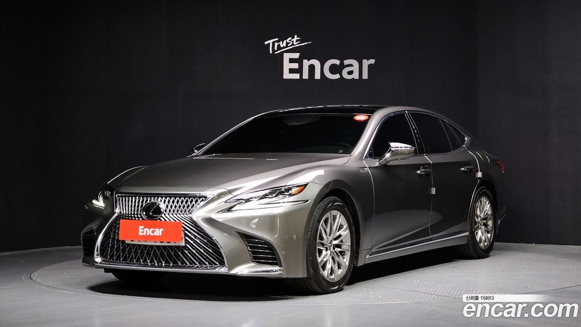 Lexus LS 2018
