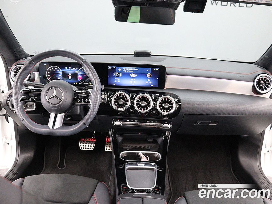 Mercedes-Benz CLA-Class 2024