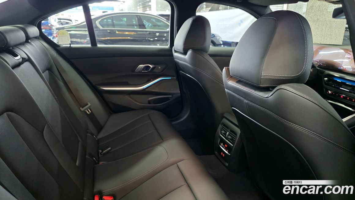 BMW 3-Series 2025