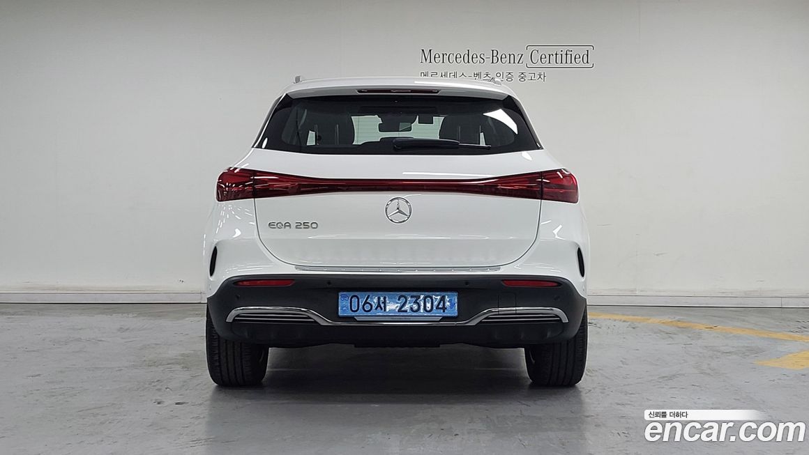 Mercedes-Benz EQA 2025