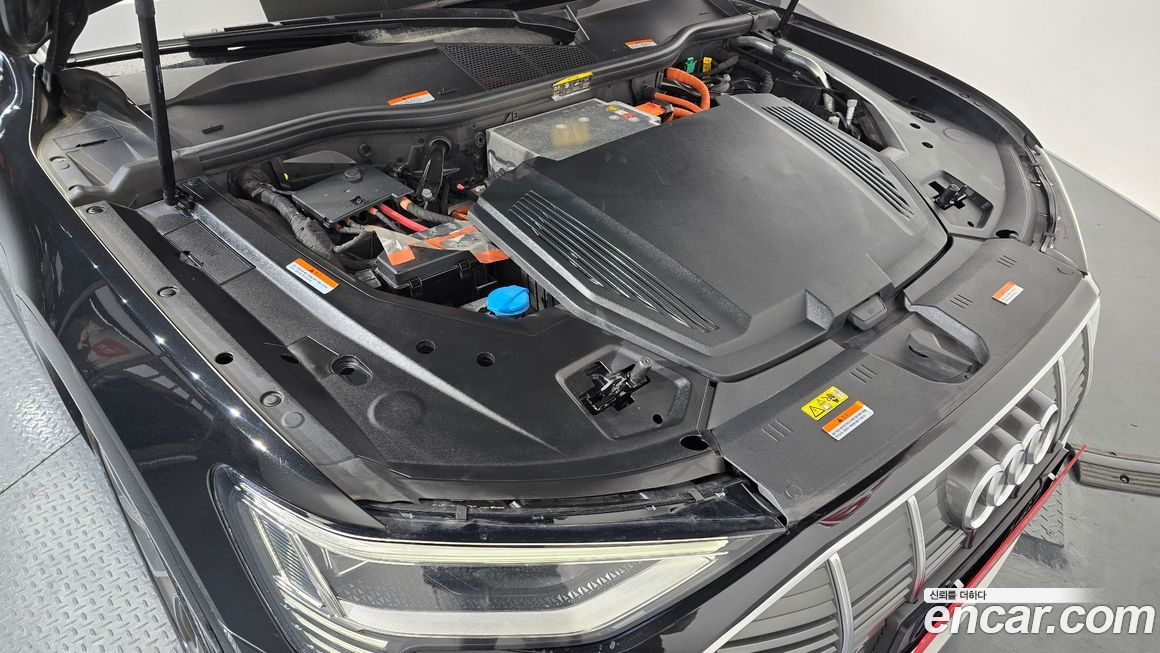 Audi e-tron 2022