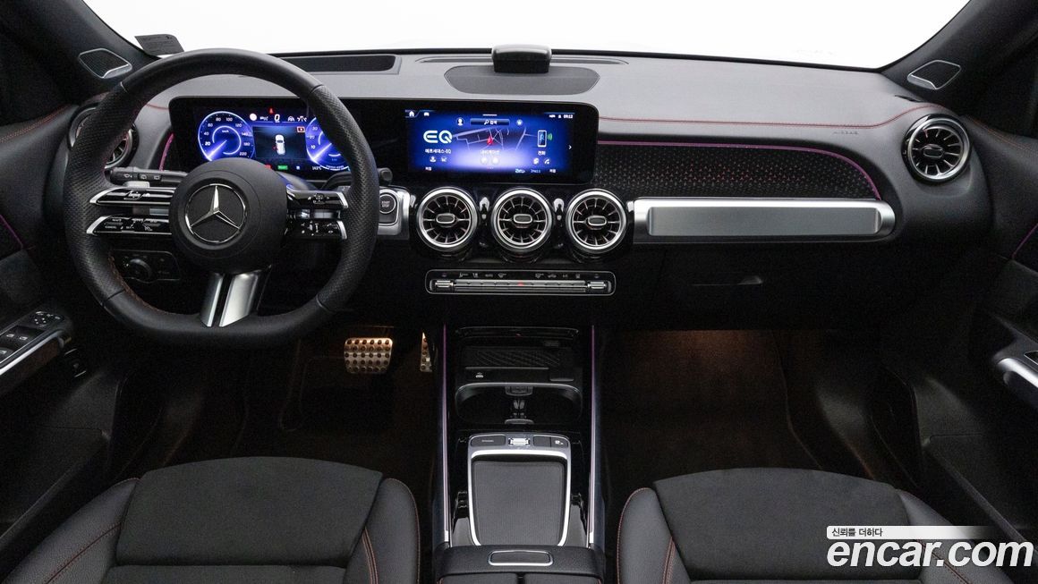 Mercedes-Benz EQB 2025