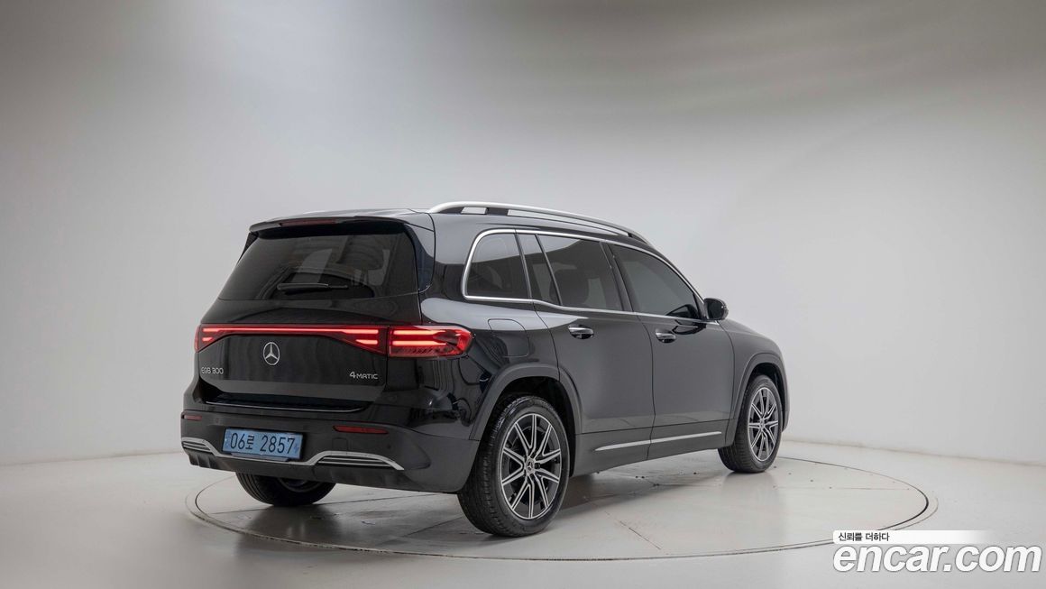 Mercedes-Benz EQB 2025
