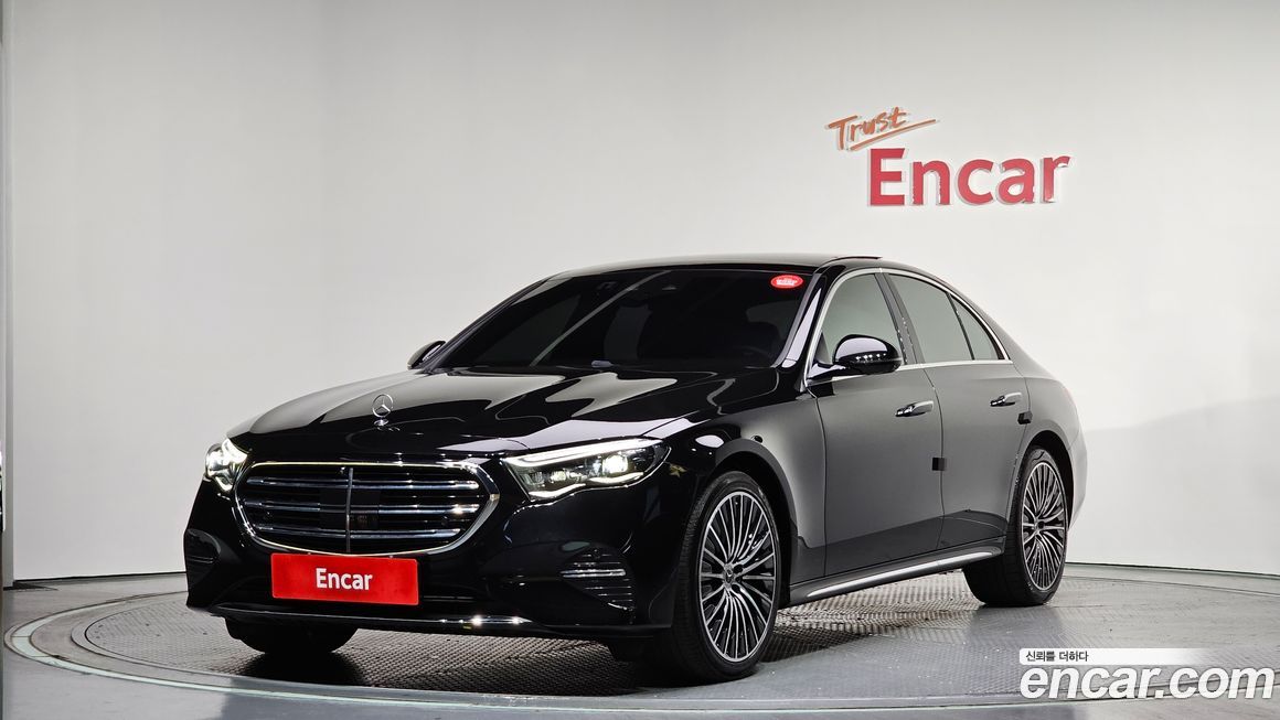 Mercedes-Benz E-Class 2024