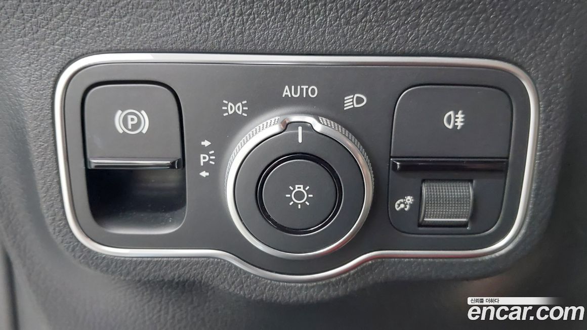 Mercedes-Benz EQA 2025