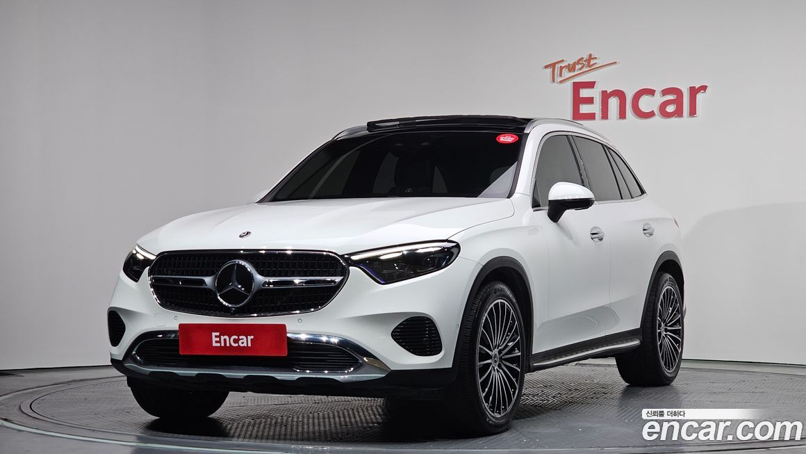Mercedes-Benz GLC-Class 2025