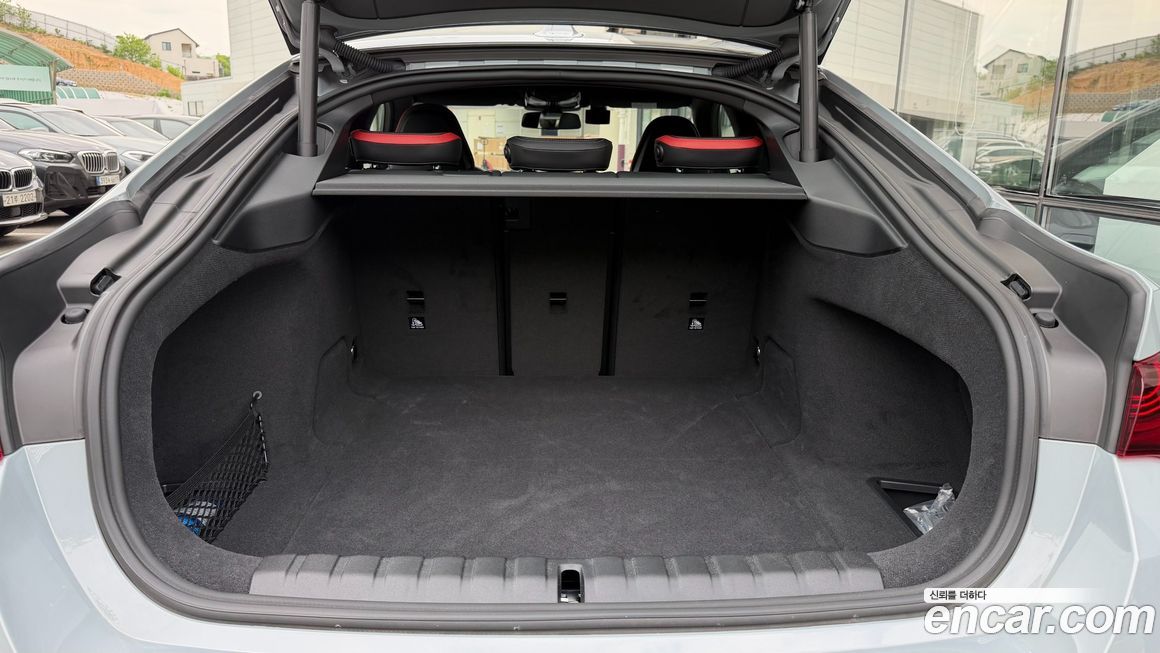 BMW i4 2025