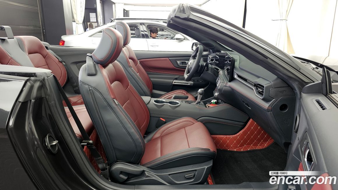 Ford Mustang 2024