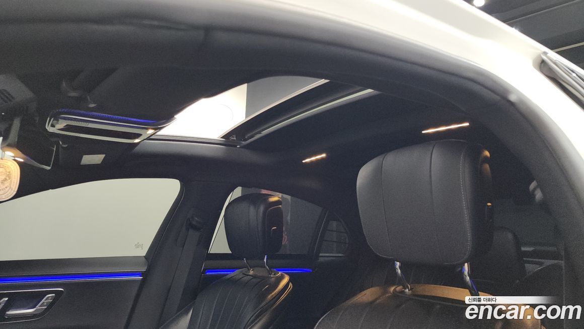 Mercedes-Benz S-Class 2021