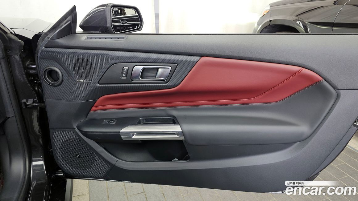 Ford Mustang 2024