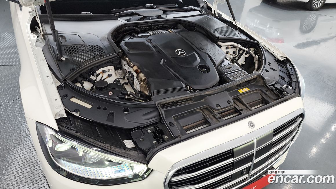 Mercedes-Benz S-Class 2021