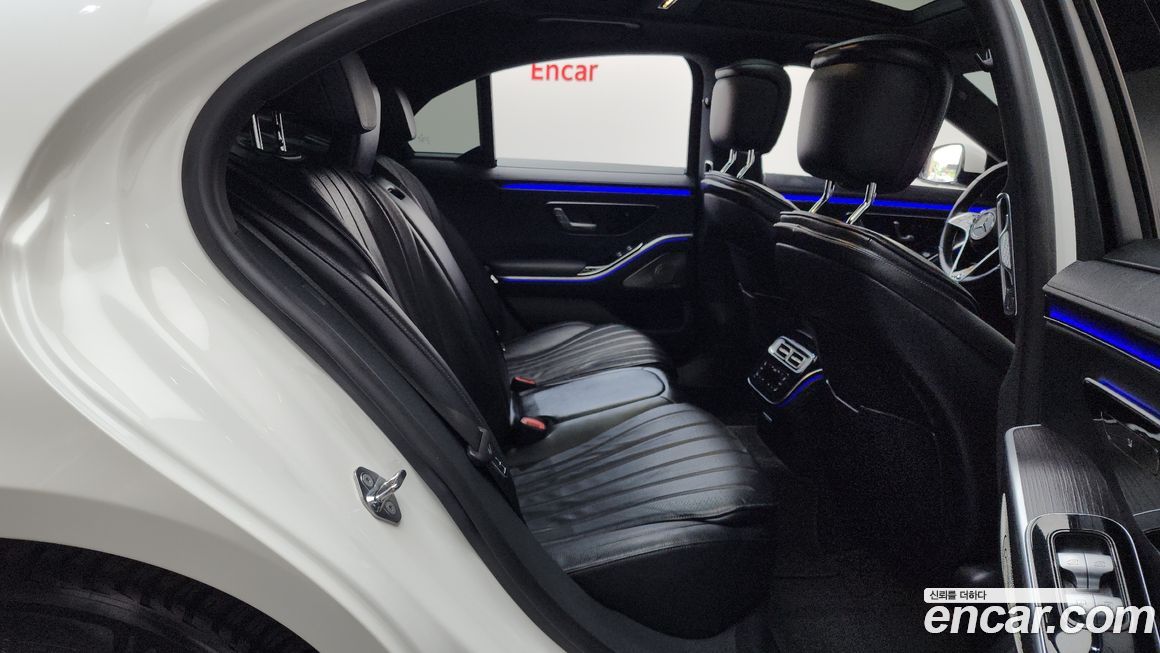 Mercedes-Benz S-Class 2021