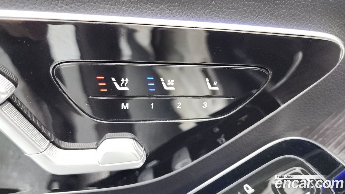 Mercedes-Benz S-Class 2021