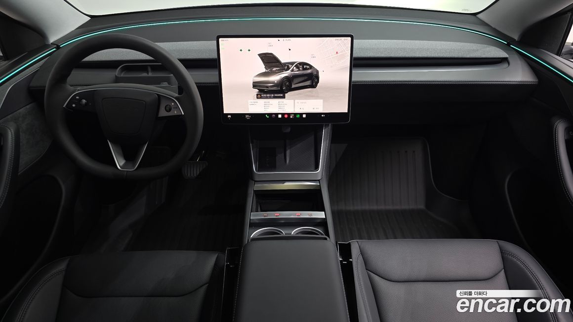 Tesla Model Y 2025