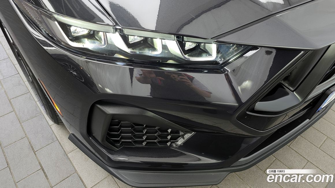 Ford Mustang 2024