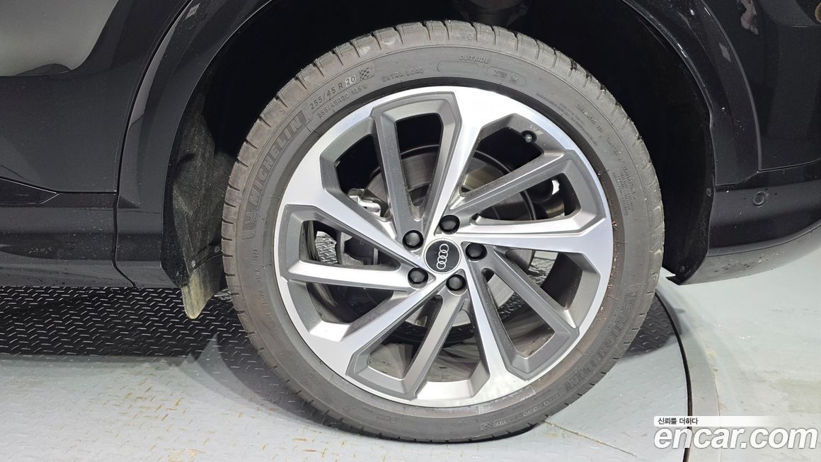 Audi Q5 2025