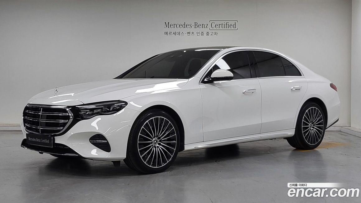 Mercedes-Benz E-Class 2024
