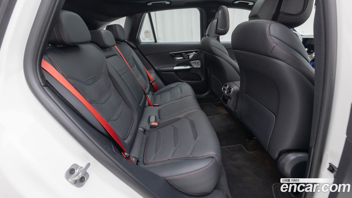 Mercedes-Benz GLC-Class 2025