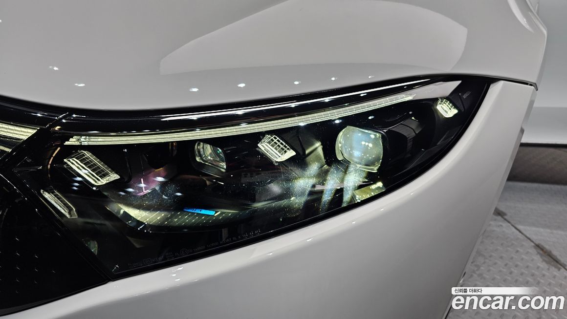Mercedes-Benz EQS 2023