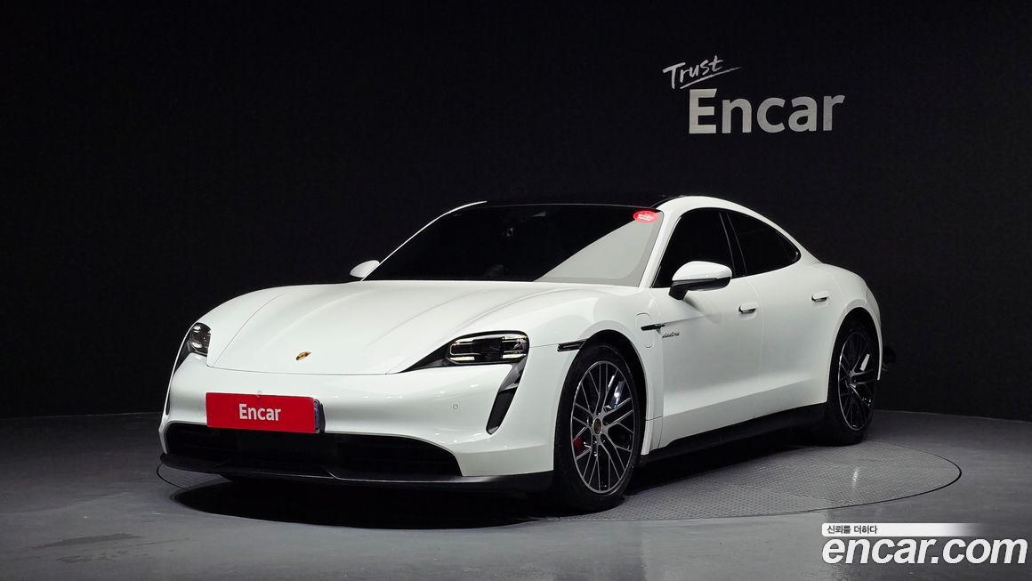 Porsche Taycan 2021
