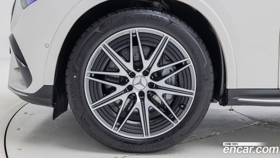 Mercedes-Benz GLC-Class 2025