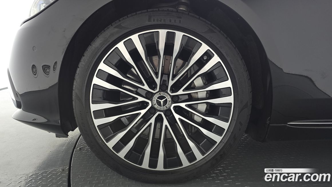 Mercedes-Benz S-Class 2022
