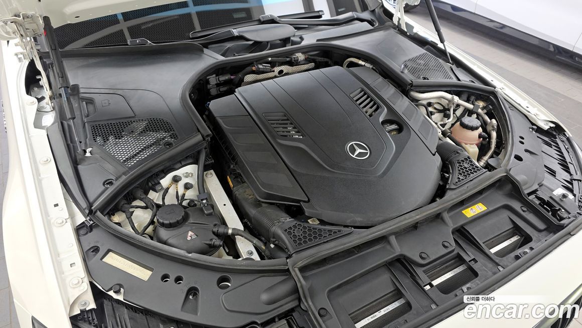 Mercedes-Benz S-Class 2022