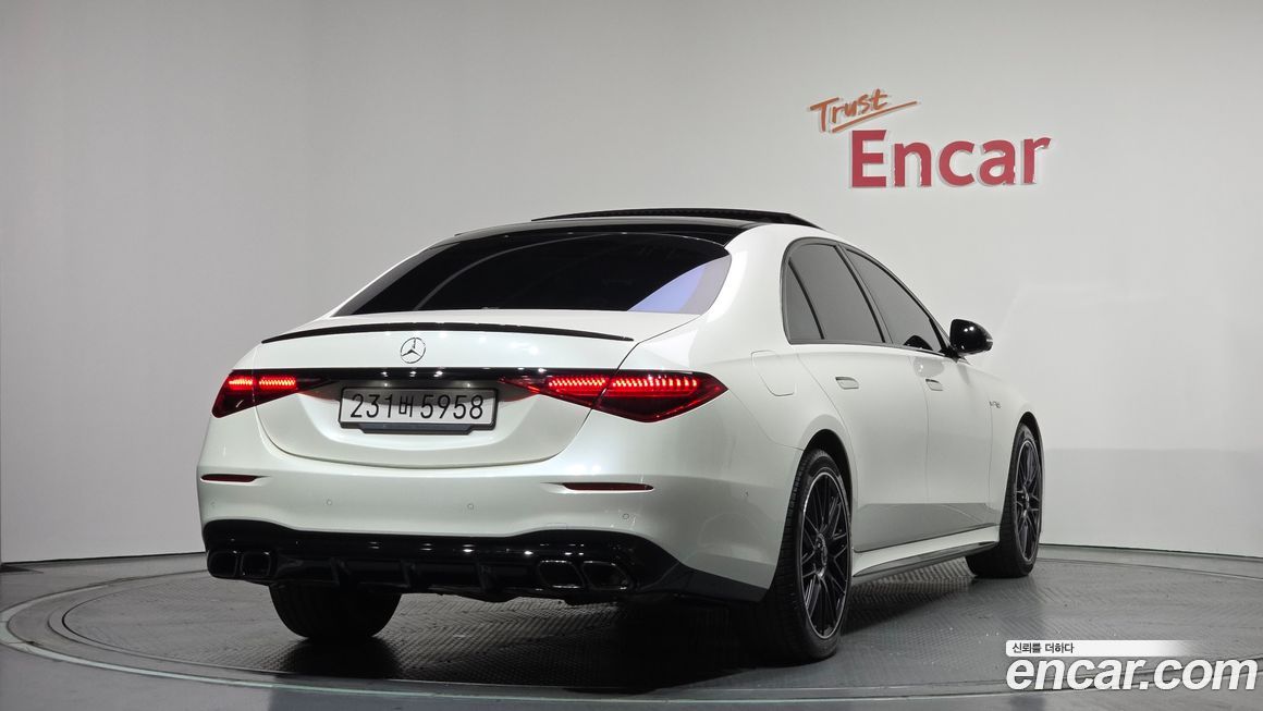 Mercedes-Benz S-Class 2022