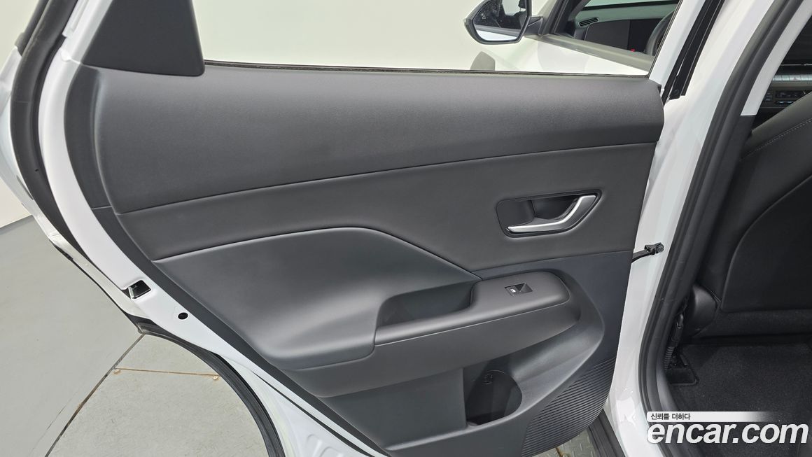 Hyundai Kona 2025