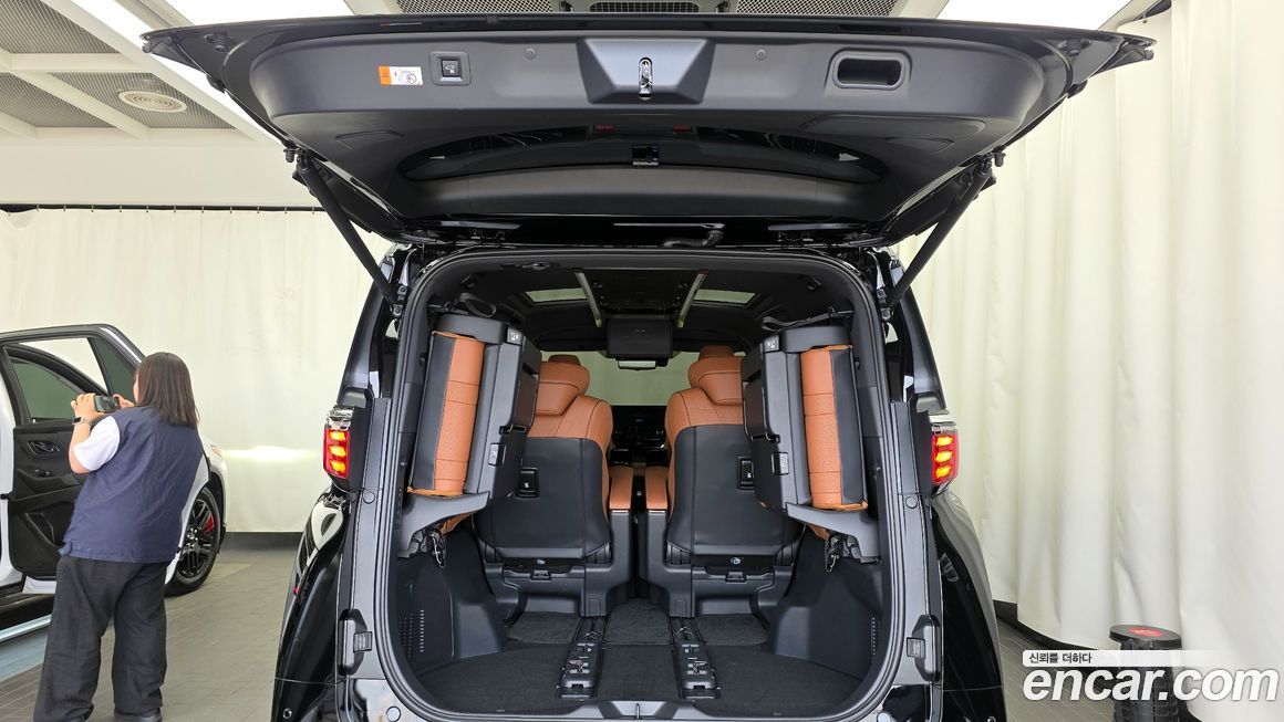 Toyota Alphard 2025