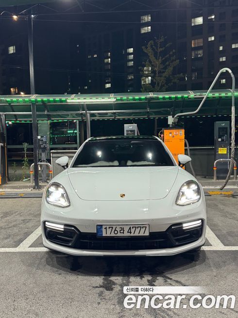 Porsche Panamera 2019