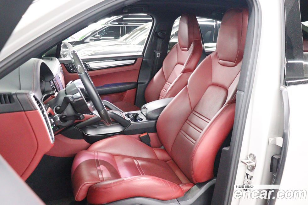 Porsche Cayenne 2020