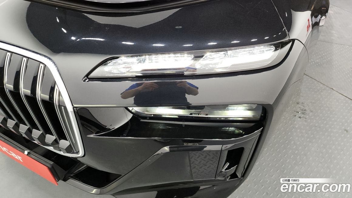 BMW 7-Series 2024