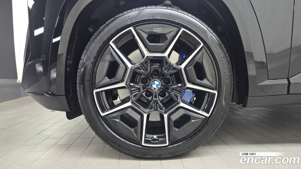 BMW XM 2024