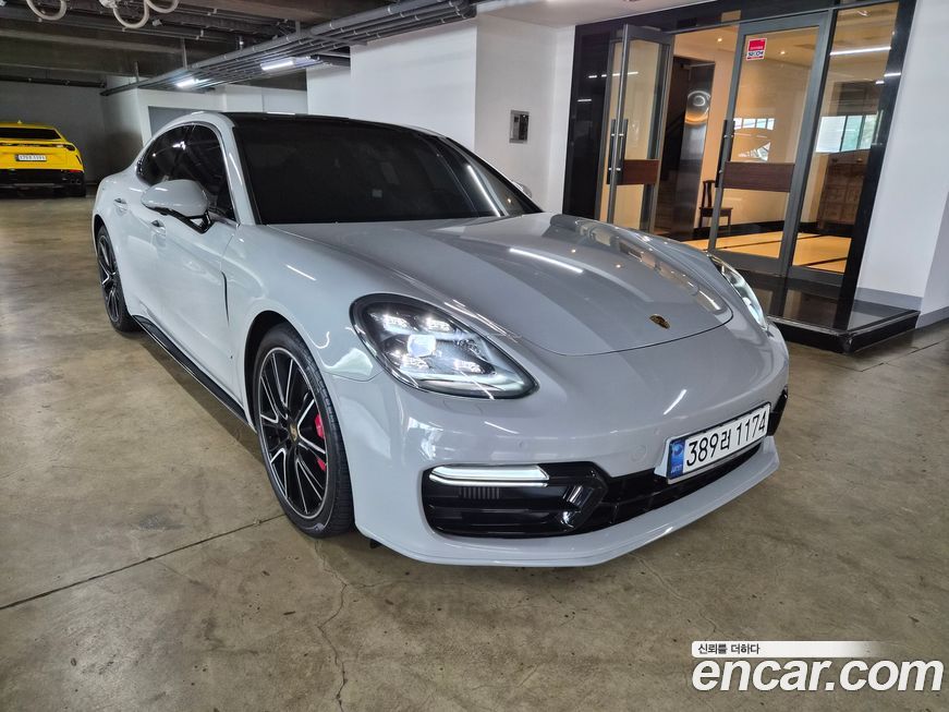 Porsche Panamera 2020