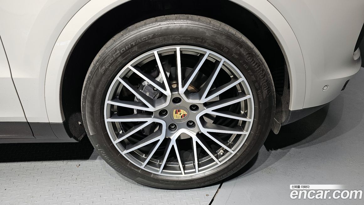 Porsche Cayenne 2023