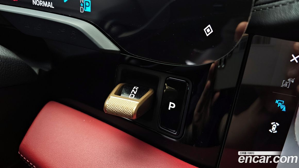 Porsche Taycan 2025