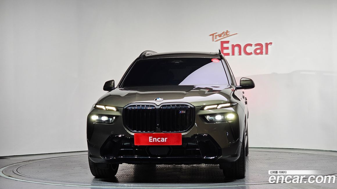 BMW X7 2025