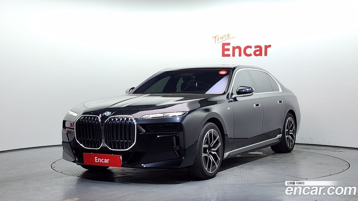 BMW 7-Series 2024
