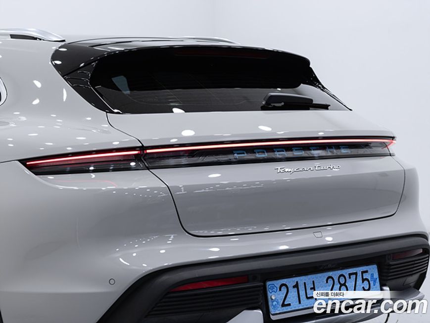 Porsche Taycan 2024
