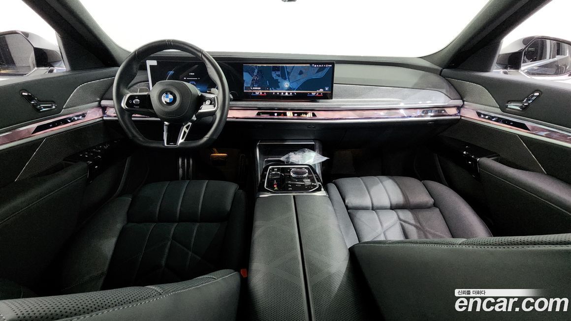 BMW 7-Series 2024