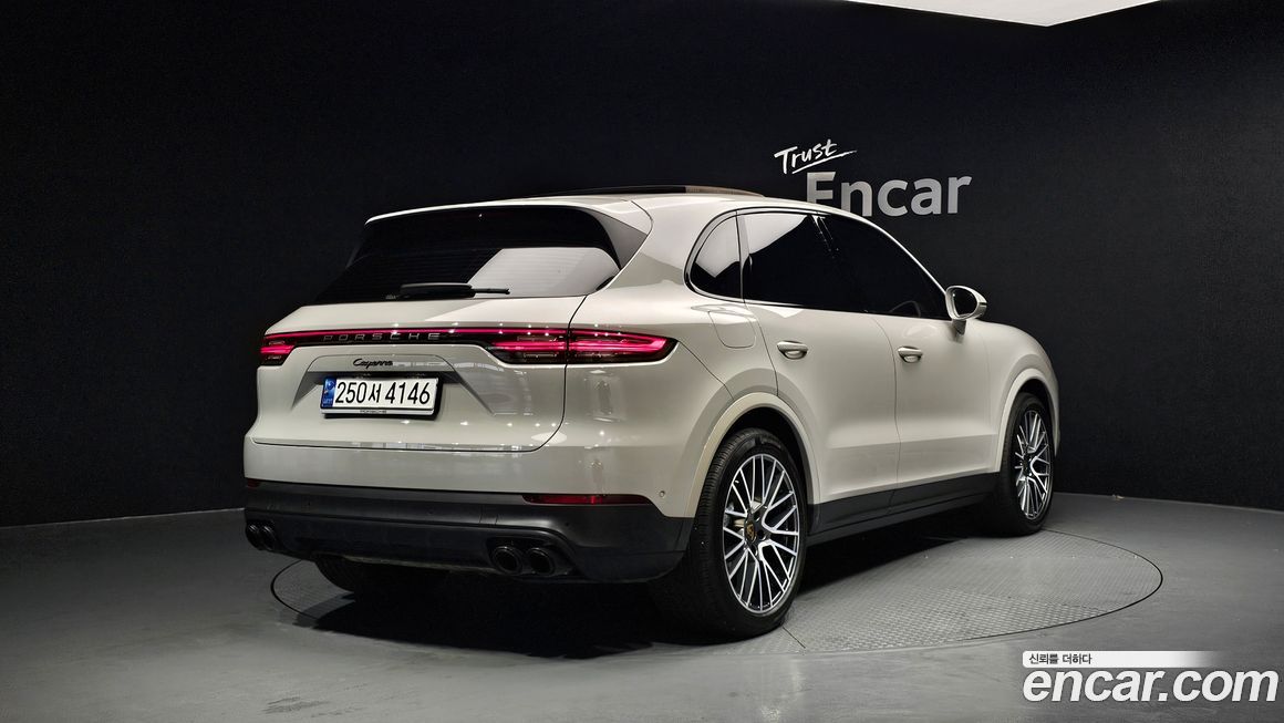 Porsche Cayenne 2023